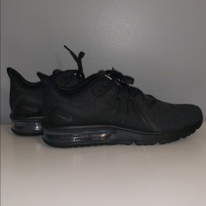 Women’s Nike Airmax’s